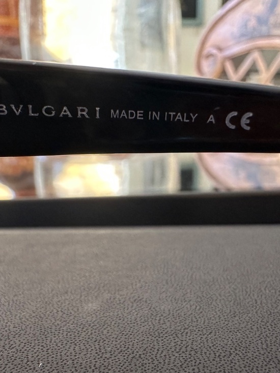 Authentic Bvlgari Black Sunglasses – Excellent Condition – One Arm Missing Screw main image 4
